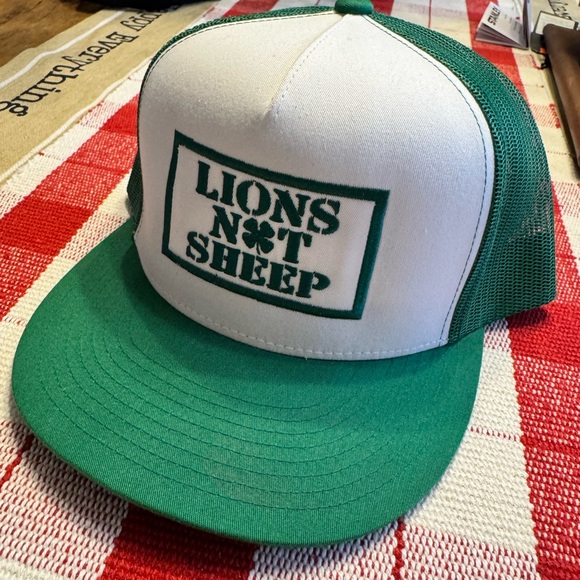 Lions Not Sheep Shamrock cap - Picture 2 of 4